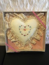 Vintage Country Bridal Ring Bearer&#39;s Lace &amp; Flowers Heart Pillow Hallmark *New* - £23.25 GBP