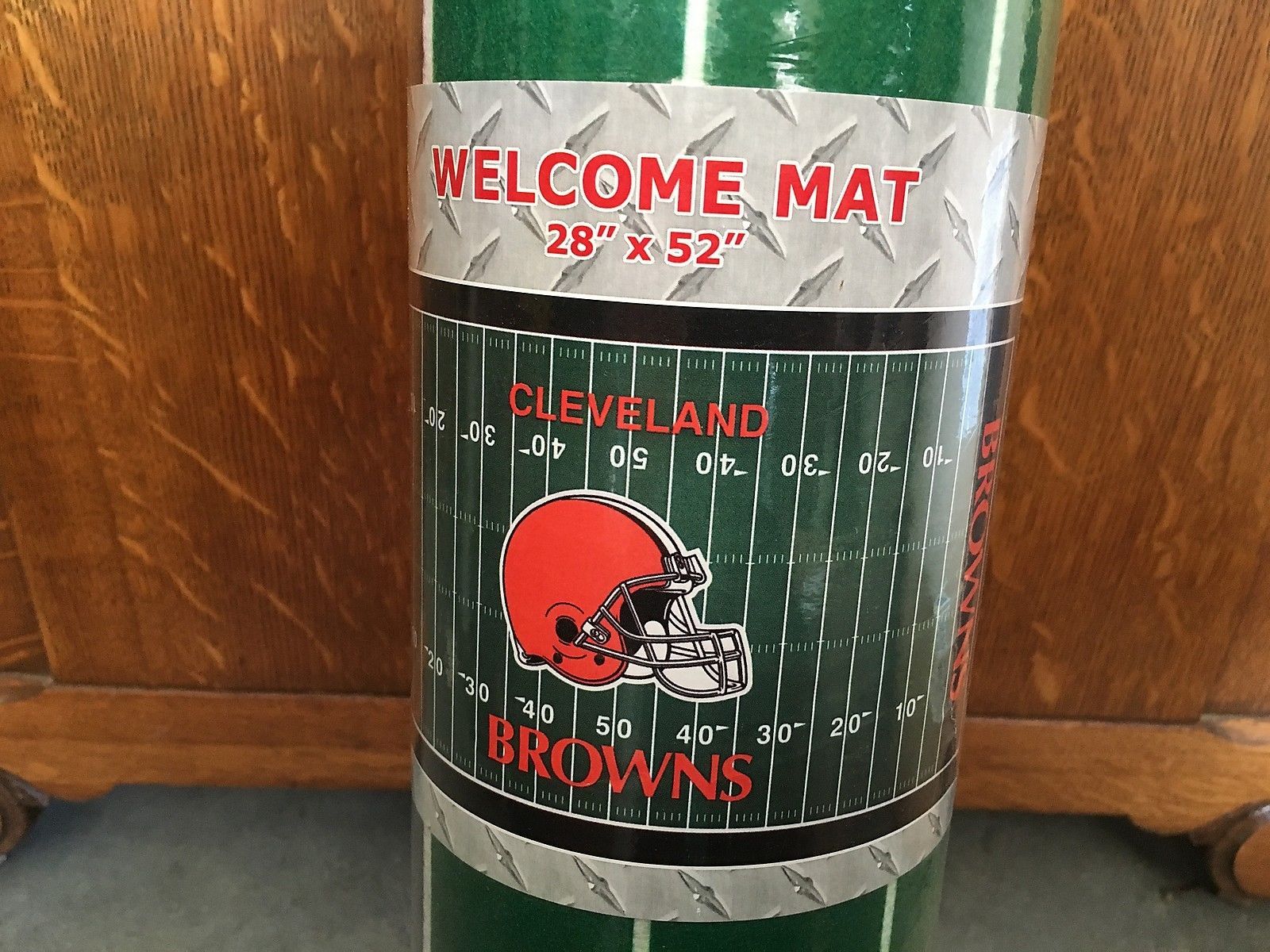 Primary image for CLEVELAND BROWNS  NFL FOOTBALL FIELD WELCOME MAT 28" X 52" WINCRAFT SPORTS NEW