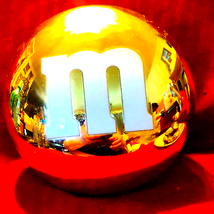 M&amp;M Chocolate Candy Shaped Plastic Dish Container 6” Metallic Gold Bowl!... - £24.92 GBP