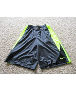 BNWT Nike athletic shorts, boys, dark grey/fluorescent, Size L, pockets - $25.38 CAD