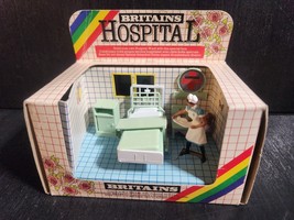 BRITAINS SUPER DEETAIL HOSPITAL #7853 NURSE MOTHER &amp; BABY 1985 IN ORIGIN... - $23.76