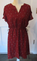 41 Hawthorn petite burgundy Floral Tie Waist Short Sleeve Lined Dress M - $15.99