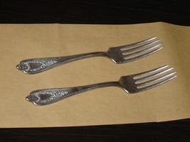 Pair of 1847 Rogers Triple Old Colony (1911) forks GUC (340H) - $12.99