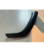 2011-2013 KIA SORENTO FRONT LEFT DOOR HANDLE GRIP COVER P/N 1855880 GENU... - $19.79
