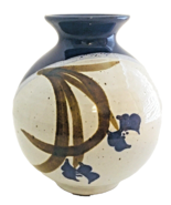 Gary Shaffer Pottery Vase Blue &amp; White w/Floral 7&quot;H  6&quot;W Rounded Bulb Si... - £43.68 GBP