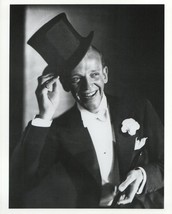 Fred Astaire Tuxedo And Top Hat Press Photo 8 x 10 Black And White - £7.28 GBP