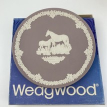 Vintage 1981 Lilac &amp; White 6.5&quot; Wedgewood Horse Foal Plate Mother&#39;s Day Pony - £33.84 GBP