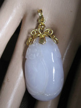 Retro Solid 14K Y/ Gold Ornate Top Asian Carved Fruit Lavandar Jade Long Pendant - $699.99