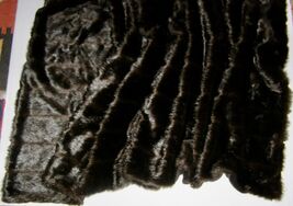 LUXURY FAUX MINK FUR THROW LAP BLANKET (CAN’T BELIEVE IT’S NOT REAL)- DA... - $18.81