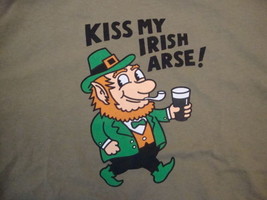 Kiss My Irish Arse Funny Spoof Leprechaun Green Cotton T Shirt Size S - £12.31 GBP