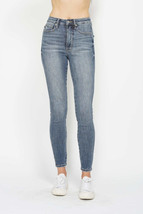 Judy Blue Full Size Tummy Control Contrast Wash Skinny Jeans - £55.24 GBP