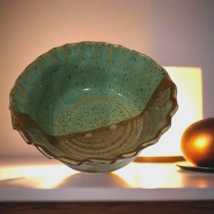 HANDCRAFTED BOWL Two-Tone Scalloped Pottery 2016 Signed Numbered Stoneware G522 - £37.41 GBP