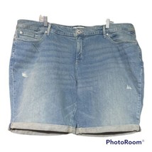 Torrid Women Blue Distressed Bermuda DreamLover Mid Rise Jean Shorts Size 26 New - £15.70 GBP