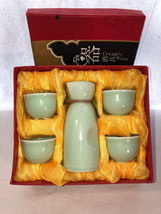 Japanese Ceramic Sake Set In Box Mint - £20.07 GBP