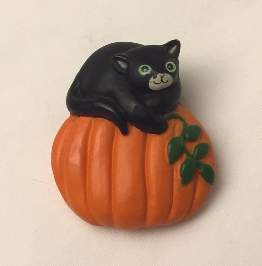 Halloween pumpkin with black cat pin novelty brooch Fun World - £1.59 GBP