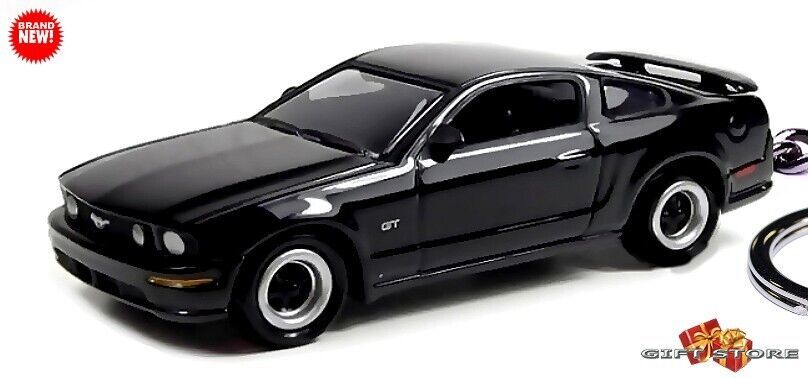 VERY RARE CUSTOM TRIPLE BLACK FORD MUSTANG GT/5.0 V8 KEYCHAIN GREAT GIFT