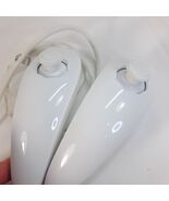Nintendo Wii Nunchuck set 2 white RVL-004 genuine OEM remote controller lot - $420.48 MXN