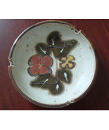 Vintage ceramic stoneware 3 cigarette ashtray with a flower pattern center  - $26.96 CAD