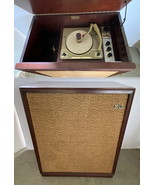 Motorola 67HFK1 Mono 6v6 Tube Amp w/ Turntable Mahogany Console ~ Jensen... - $576.23 CAD