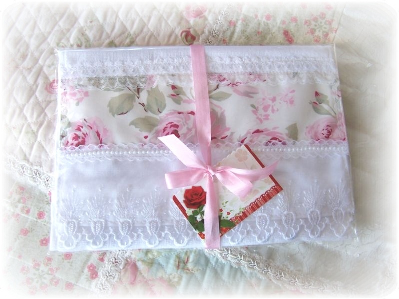 Pink Victorian Shabby Roses! Cottage CHIC White Decorative Fingertip GIFT TOWEL - $12.99