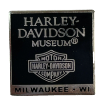 Harley Davidson Museum Milwaukee, Wisconsin - Black &amp; Silver Tones - €8,49 EUR