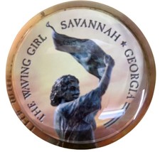 Small The Waving Girl Savannah Georgia  Round Glass Fridge Magnet - £5.49 GBP