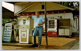 Plains GA Billy Carter&#39;s Service Station Amoco Gas Pump Lance 1977 Postcard D34 - $7.95