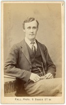CIRCA 1875 Stunning CDV of Handsome Young Man In Suit T. Fall London UK Dated - £7.46 GBP