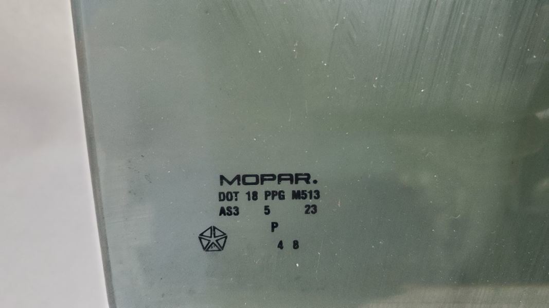 Right Rear Door Glass OEM 2006 2007 2008 2009 2010 Jeep Commander Item image 3