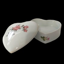 Heart Ceramic Trinket Dish Vintage 80s Roses Jewelry Box Lid Floral Leart Shabby - £15.02 GBP