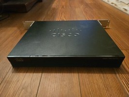 Cisco Integrated Services Router 1900 1921 Cisco1921/K9 V04 with Rackmount Ears - $75.00