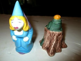 1990 Fairy Tale 2 Piece Princess Kissing the Frog Clay Art Salt &amp; Pepper Shakers - £11.83 GBP