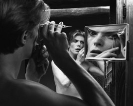 David Bowie in The Man Who Fell to Earth Bare Chested Looking in Mirror 16x20 Ca - $69.99