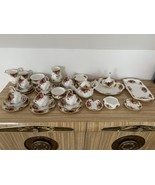Royal Albert Old Country Roses Tea Set ,Plates, Coffee Cups - $4,985.95 MXN