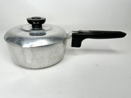 Vintage Wagner Ware Sidney O Magnalite 4680 Petite Gourmet Pan w/Lid Near MINT - £31.15 GBP