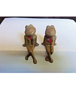 2 VINTAGE SOLID BRASS SITTING FROGS WITH TIE &amp; BOW TIE  - £23.32 GBP