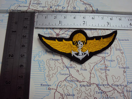 Royal Thai Navy Parachutis​t Wings Badge Patch - $153.15 MXN