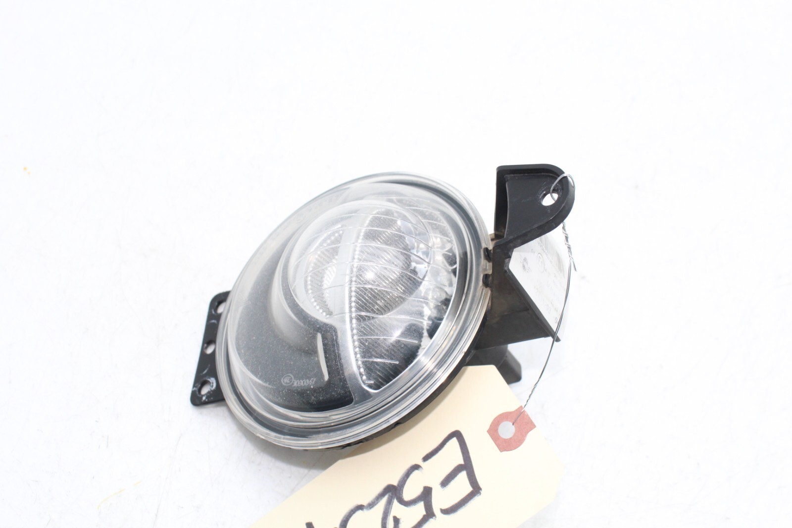 07-13 MINI COOPER FRONT BUMPER FOG LIGHT **CRACK** E5234 - $49.95