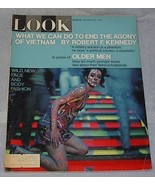 Vintage Look Magazine November 28, 1967 Robert Kennedy Picasso Haiti Pap... - $146.19 MXN