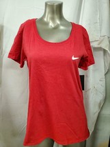 NIKE WOMEN&#39;S RED T-SHIRT ATHLETIC CUT ASSORTED SIZES DC8768 687 - £12.57 GBP