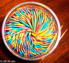 rOund Colored Wood TOOTHPICKS Wooden Bar &amp; Party Picks hors d&#39;oeuvre Lau... - $449.40 MXN