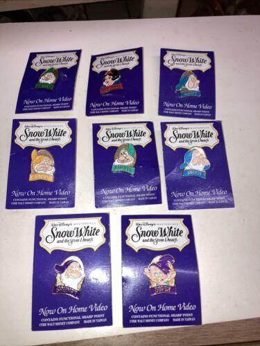 Primary image for Snow White And The Seven Dwarfs Set Of Eight Pins