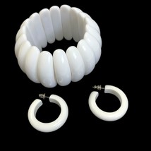 White Bangle Stretch Bracelet Ear Rings Pierced Plastic Vintage Costume - £19.89 GBP