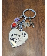 Taylor Swift I&#39;m a Swiftie Keychain Backpack Charm Music  - $215.66 MXN