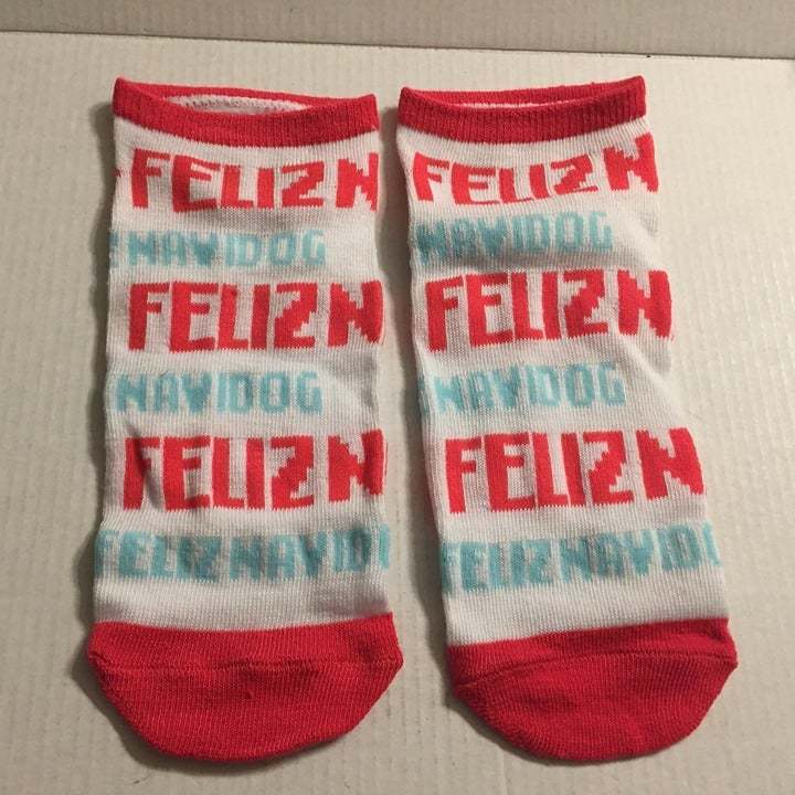 Women&#39;s Holiday Feliz Navidog Low Cut No Show Socks Shoe Size 4-10 - $3.95