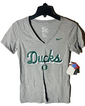 Nike Women&#39;s Oregon Ducks Script Mid V-Neck Short-Sleeve T-Shirt GREY/HTR Small - £18.17 GBP