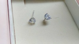 0.75Ct Simulierte Rundschliff Diamant Solitaire Ohrstecker 14K Weiß Vergoldet - £49.36 GBP
