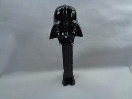 Vintage 1997 PEZ Candy Dispenser Star Wars Darth Vader Lucas Film with Feet - £1.45 GBP