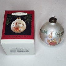 Hallmark 1994 Tale of Peter Rabbit Glass Ball Beatrix Potter Keepsake Ornament - £12.75 GBP