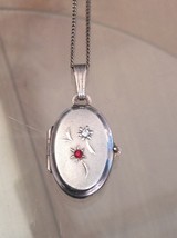 Antique Vintage 1950-s Sterling Silver 925 Locket Pendant on Chain - Hallmarked. - £94.17 GBP